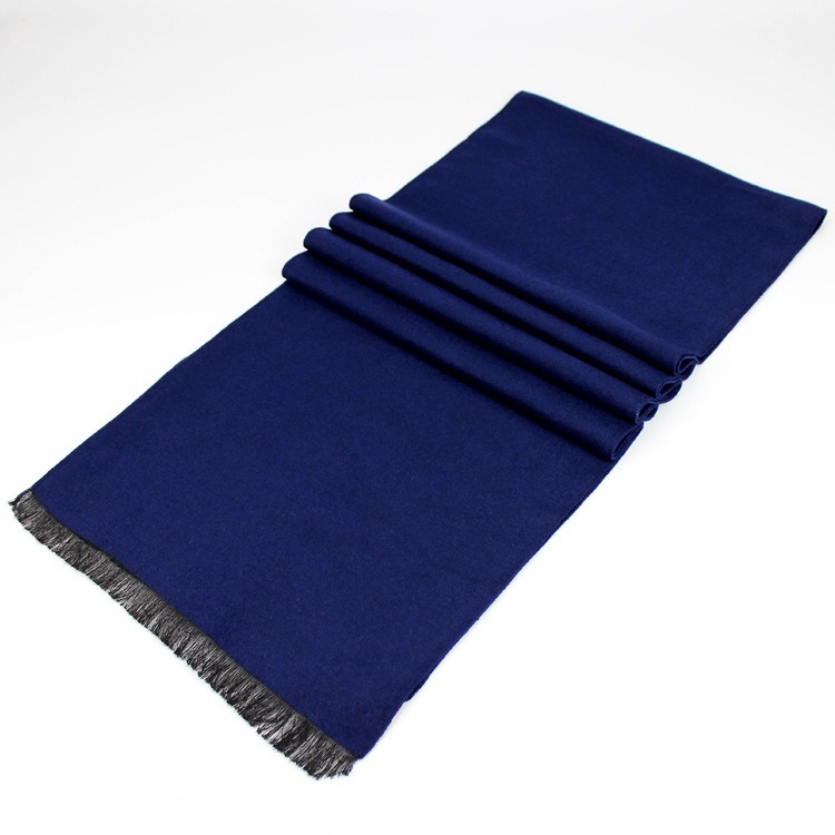 Écharpe Homme Élégante Hiver 2026 – Douce, Chaude et Confortable – Dropvet Écharpe Homme Élégante Hiver 2026 – Douce, Chaude et Confortable – Image 2