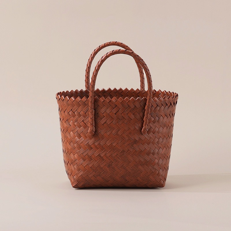 Sac en Paille Tressé Femme Élégant 2026 – Sac Cabas Style Rotin avec Anse Bambou – Dropvet Sac en Paille Tressé Femme Élégant 2026 – Sac Cabas Style Rotin avec Anse Bambou – Image 3