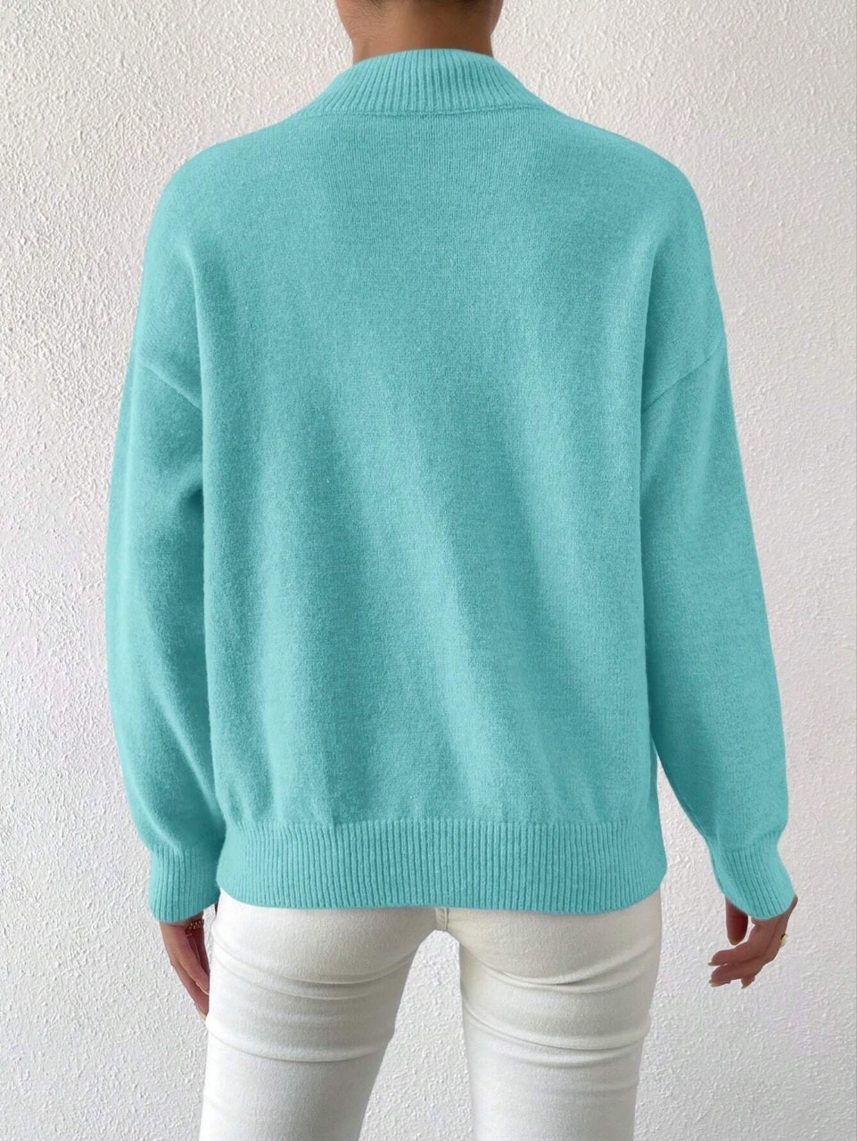 Pull femme col montant manches longues – Pull en maille uni élégant 2026 – Dropvet Pull femme col montant manches longues – Pull en maille uni élégant 2026 – Image 10