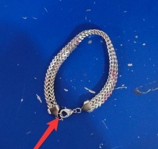 Bracelet Homme Chaîne Acier élégant : 7 Raisons de Craquer – Dropvet Bracelet Homme Chaîne Acier élégant : 7 Raisons de Craquer – Image 10