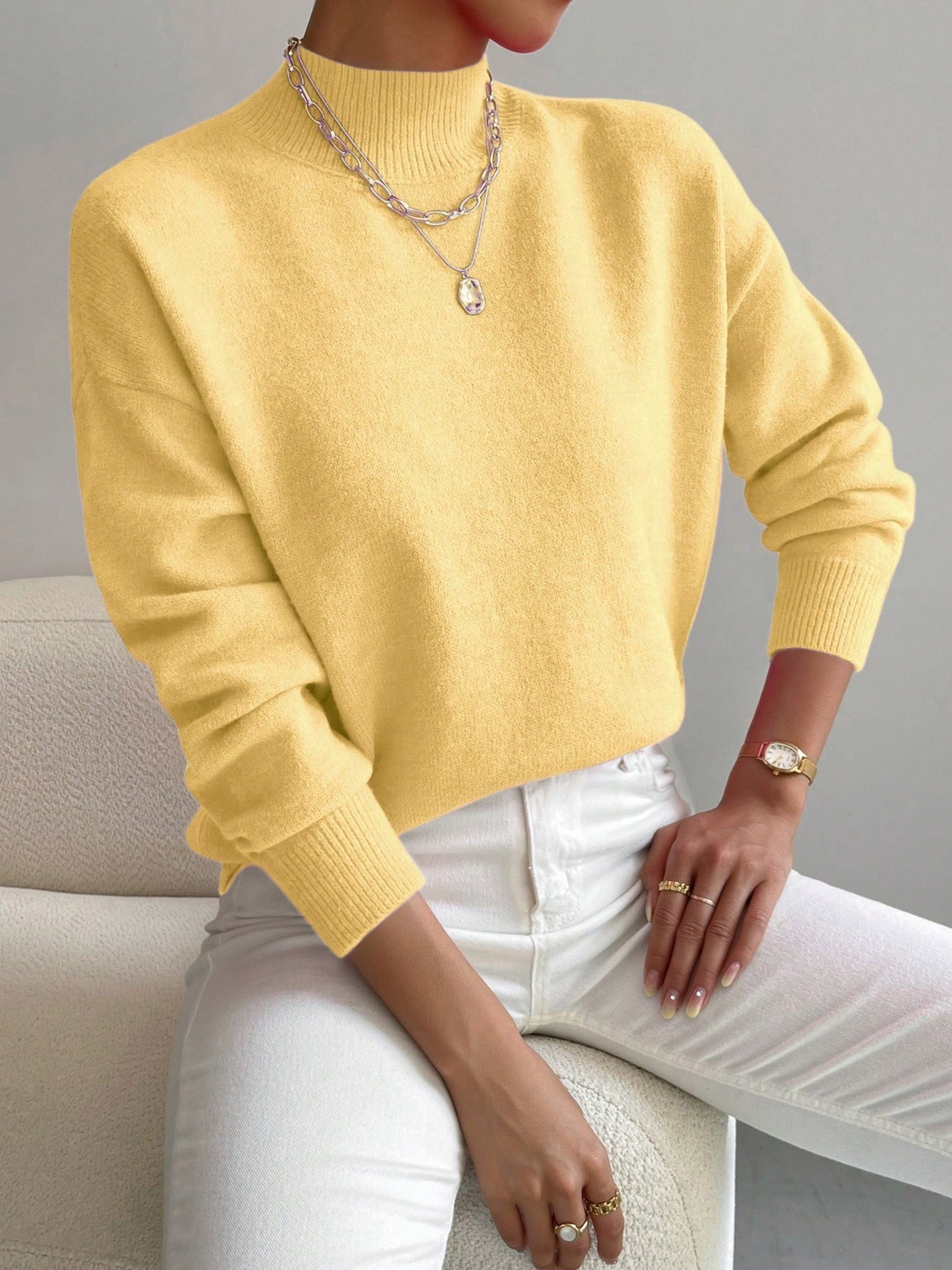 Pull femme col montant manches longues – Pull en maille uni élégant 2026 – Dropvet Pull femme col montant manches longues – Pull en maille uni élégant 2026 – Image 3